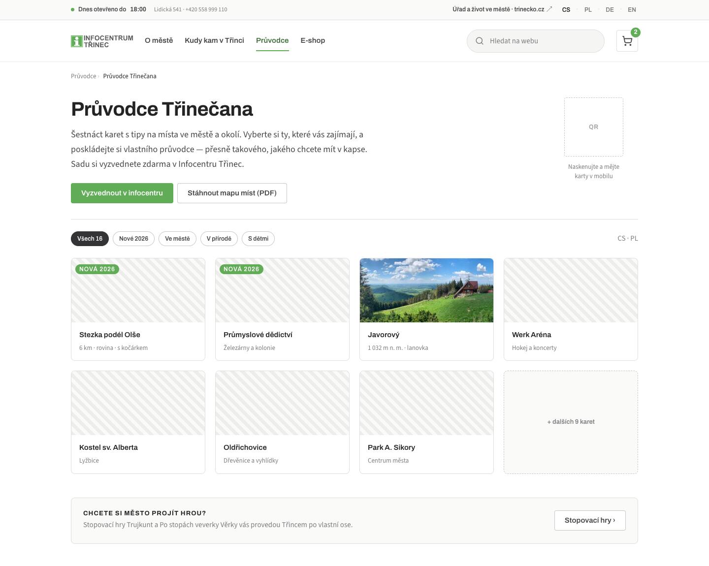 Návrh Průvodce Třinečana: nadpis a perex, zelené tlačítko Vyzvednout v infocentru, QR kód, filtry, mřížka karet a pás se stopovacími hrami.